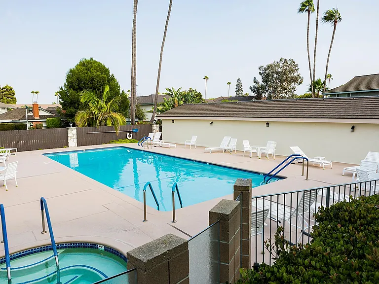 22825 Nadine Cir #B — Photo 24
