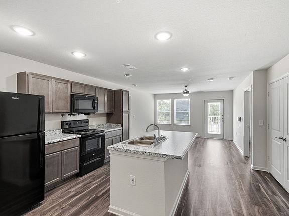 3rd image of 920 San Antonio Ave #2-2314