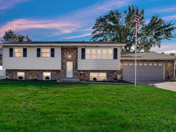 1919 Jackson St, Portage, IN 46368