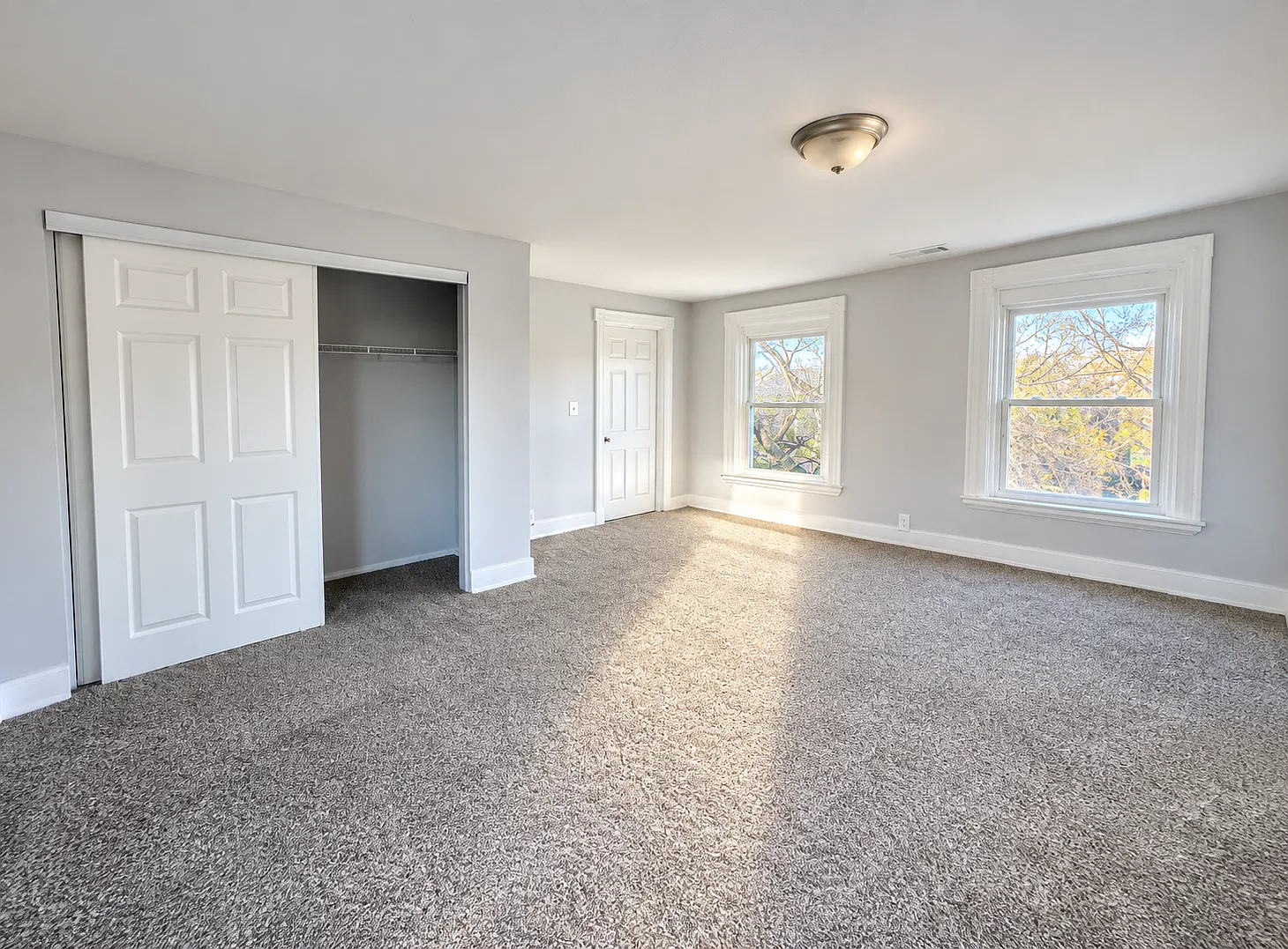 2 bed, 950 sqft, $1,325 — Photo 3