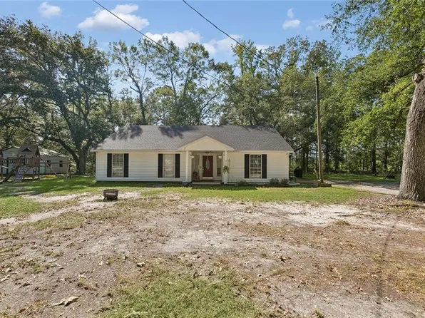 38030 Michelle Dr, Pearl River, LA 70452