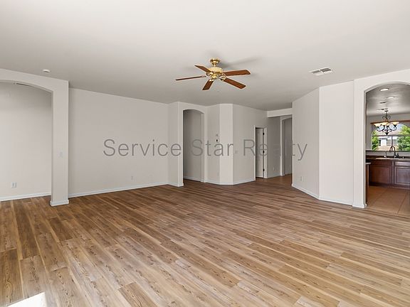 3rd image of 7315 S 73rd Dr