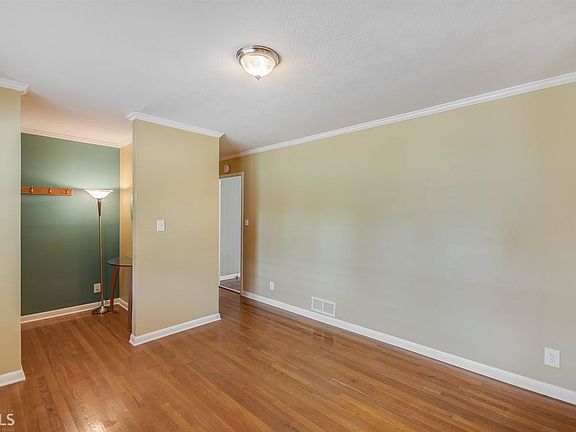 5th image of 5826 Dana Dr