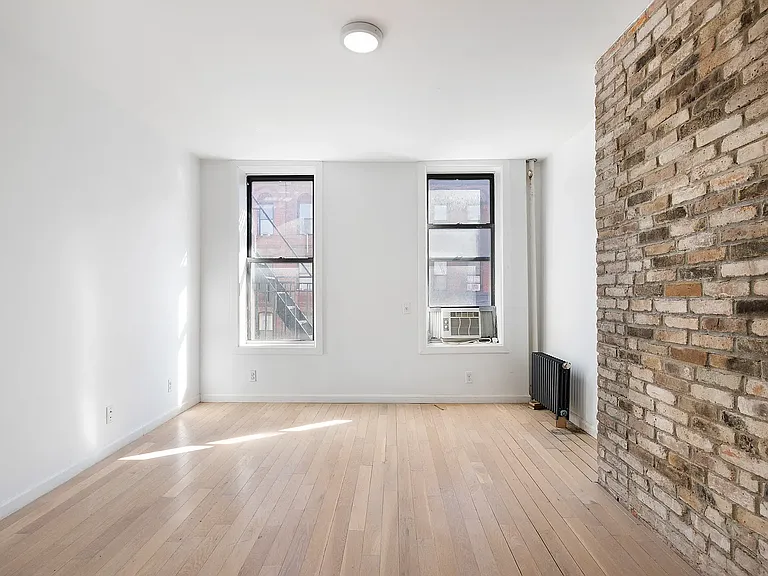 116 Bedford Ave #3L — Photo 3