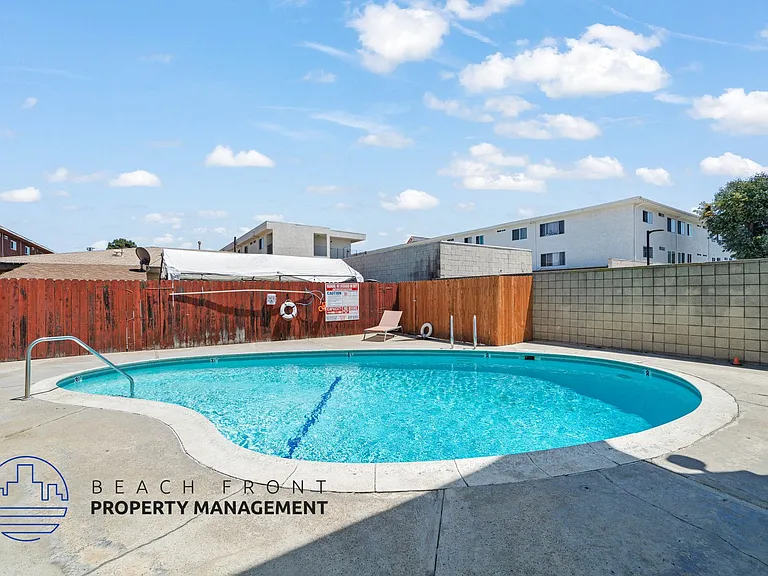 13614 Cordary Ave. — Photo 18