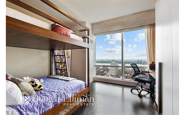 Rented by Douglas Elliman | media 33