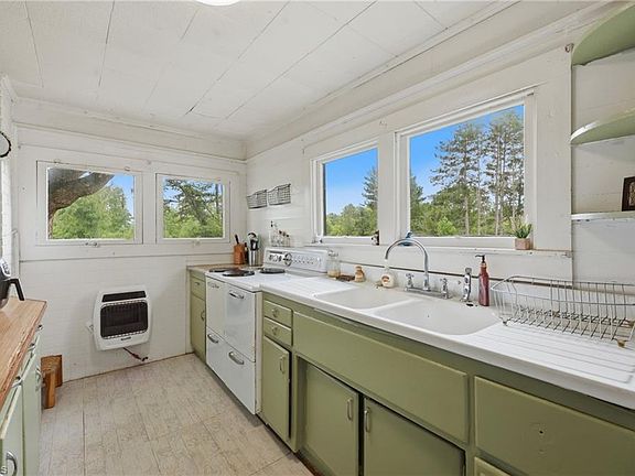 20th image of 985 Traphill Rd