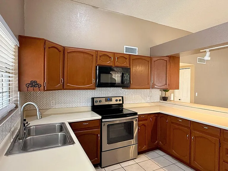 4148 W Villa Maria Dr — Photo 7