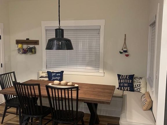 4th image of 674 Lee Road 388
