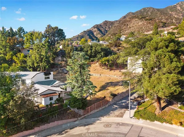 2829 Willowhaven Dr #33, La Crescenta, CA 91214