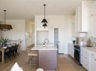 244 S Zinnia Ct, West Des Moines, IA 50266