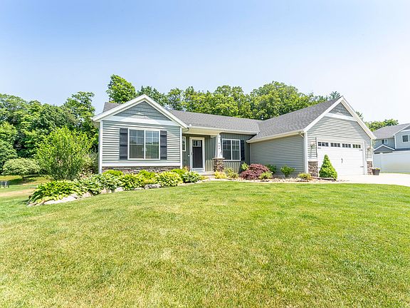 5th image of 305 Kingfisher Ct