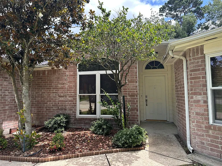 28806 Stone Fox Dr — Photo 4