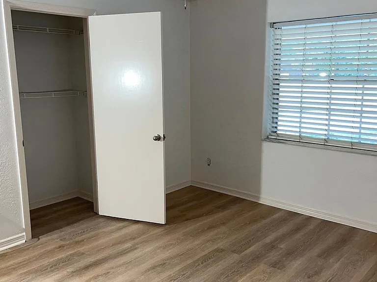 5127 Pelleport Ave — Photo 12