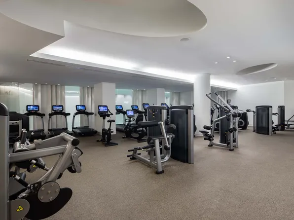 400 Park Avenue South image 20 of 26