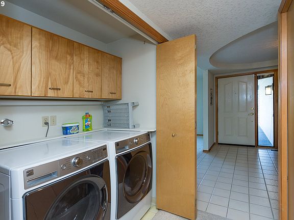 3rd image of 15411 SE 33rd St