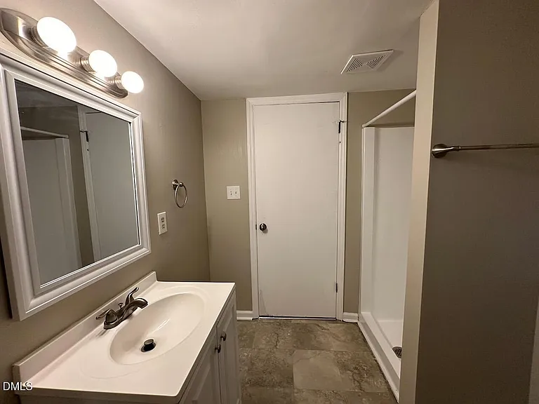 1505 Highland Trl — Photo 17