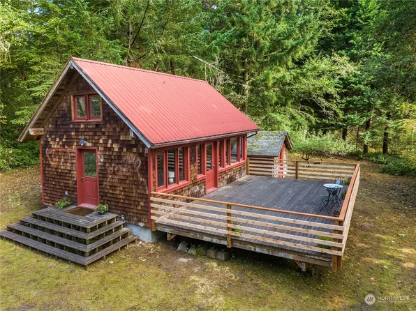 13929 SW 240th Street, Vashon, WA 98070