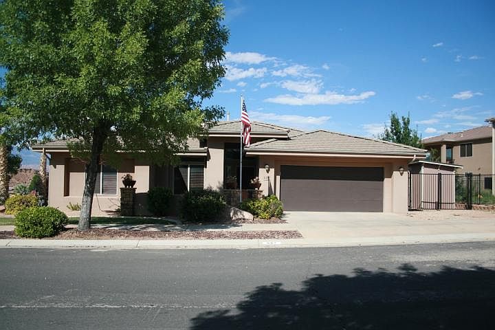1st image of 687 E Bear Claw Dr