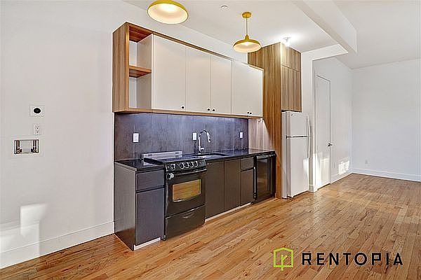 1st image of 187 Thomas S Boyland St #5