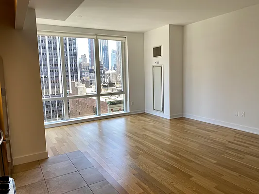 Rented by The Continental | media 3