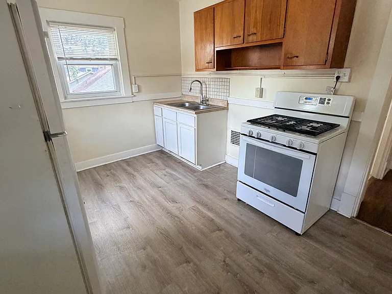 659 N Barbee Way #4 — Photo 6