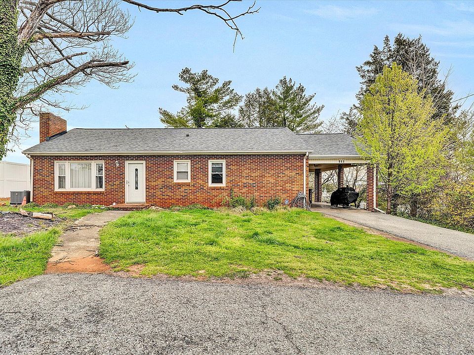 1st image of 135 Hillcrest Dr