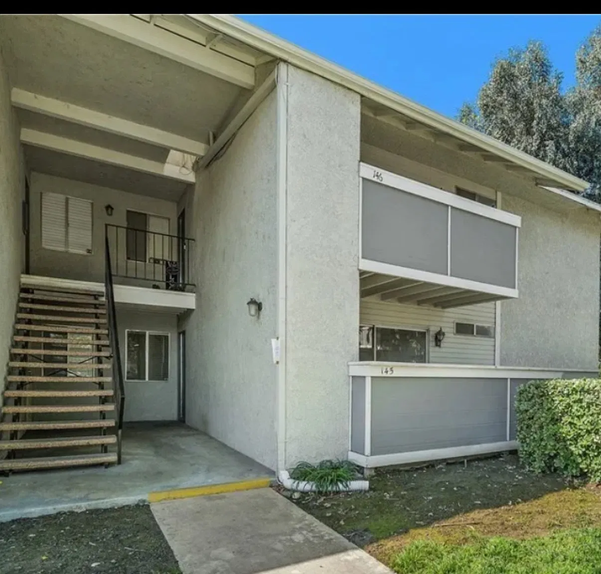 2 bed, 994 sqft, $2,200 — Photo 1