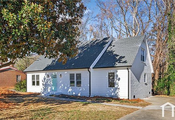 3rd image of 3316 Fairhaven Rd