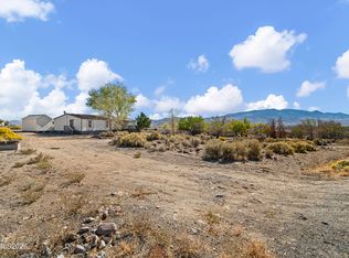 130 Mary Ln, Dayton, NV 89403