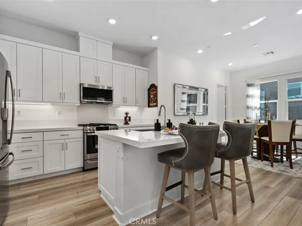888 Sunrise Rd, Ladera Ranch, CA 92694