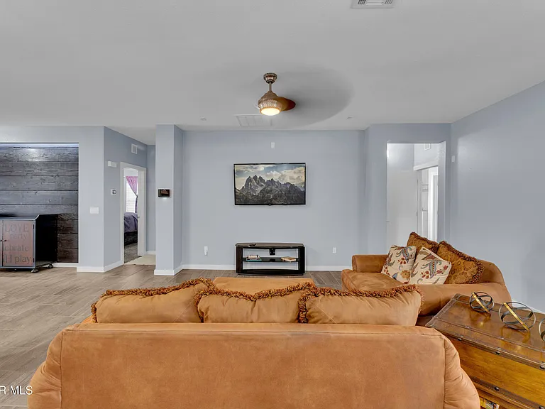 12631 Mark Twain Ave — Photo 21