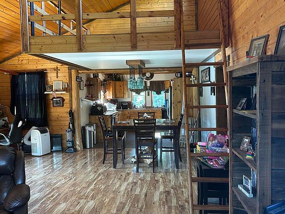 4th image of 104 Woodland Dr