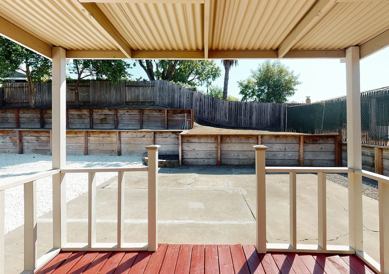 451 Springvalley Drive — Photo 3