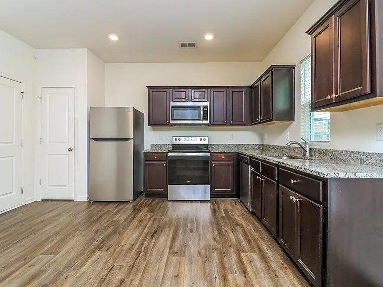 44 Meriwether Ln — Photo 10