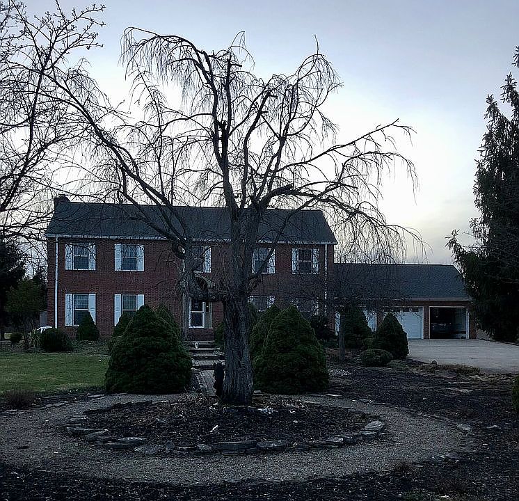 2nd image of 893 Dunkel Rd