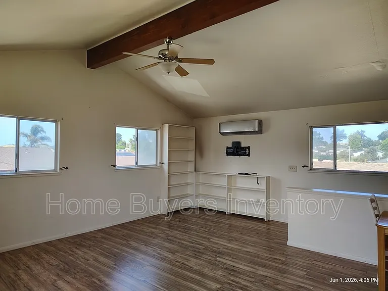958 Terrace Ave — Photo 5