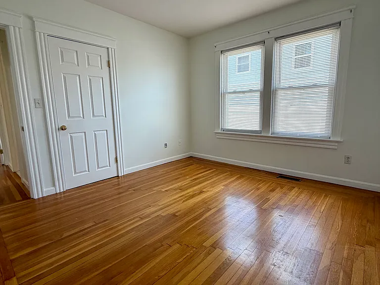 196 Eldridge St — Photo 21