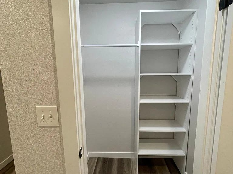 810 Taylor Ave N #220 — Photo 9