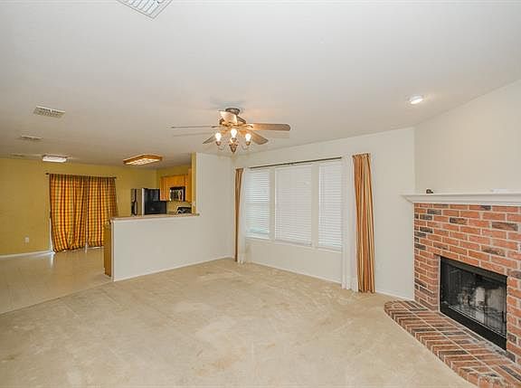 5th image of 1604 Brookstone Dr