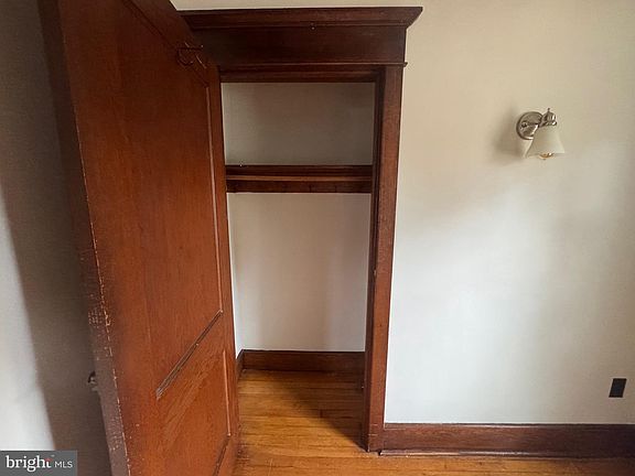 5th image of 307 Edgewood Ave Floor 2