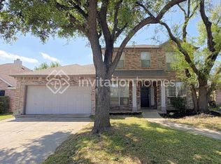 104 Westbrook Dr, Arlington, TX 76002