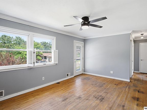 4th image of 1001 Scott St