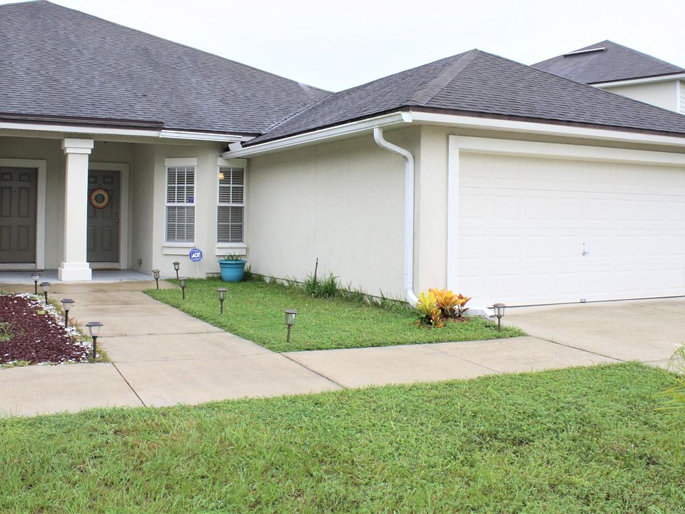 1st image of 3811 Julia Marie Dr