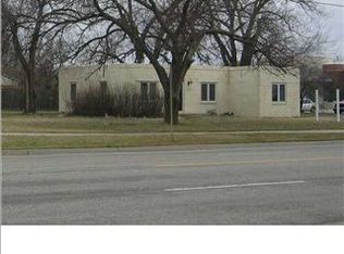 837 N Andover Rd, Andover, KS 67002