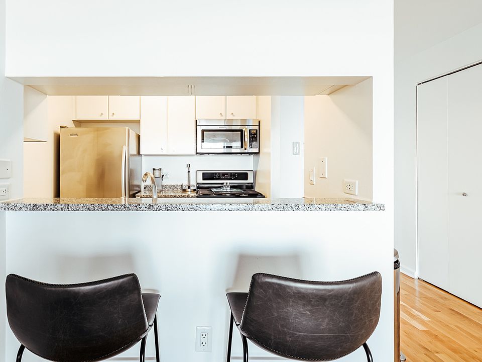 2nd image of 102 Chambers St #10D