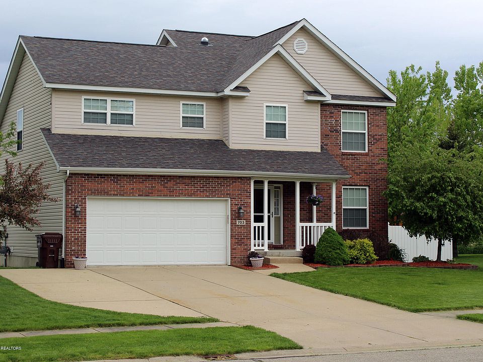 1st image of 703 Hastay Blvd