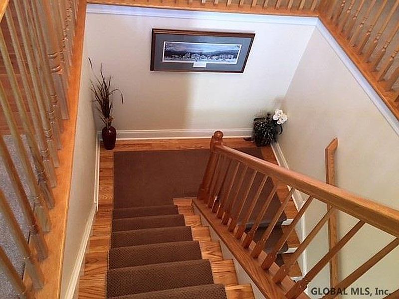 2nd image of 306 VLY POINTE Drive
