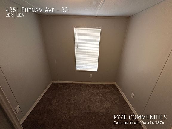 3rd image of 4351 Putnam Ave #33
