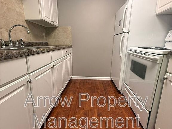 2nd image of 3840 S 46th St #4